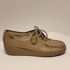 Womens SAS Brown Siesta Lace Up Loafer in size 10.5